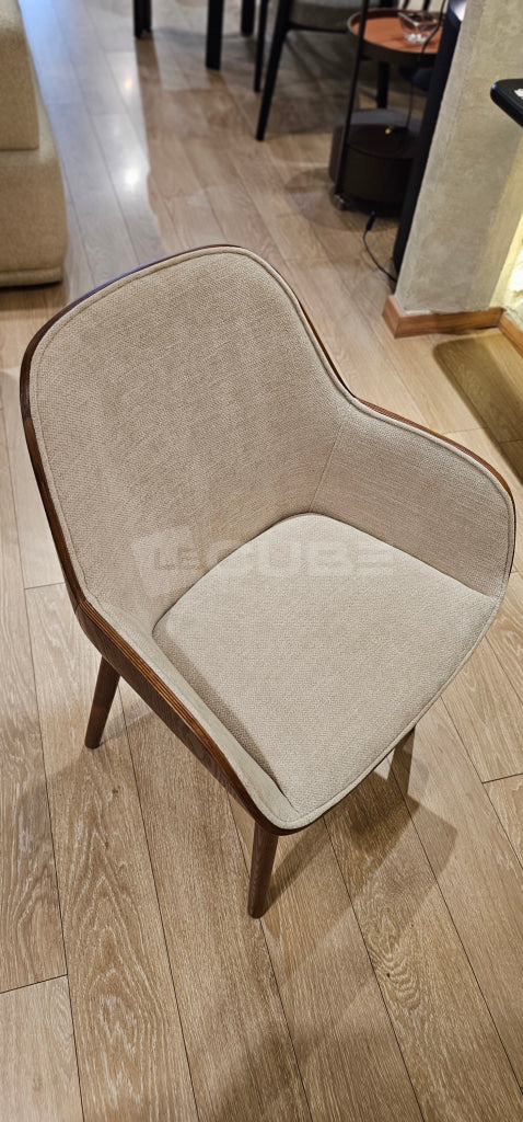 Chaise Meghan Chaise