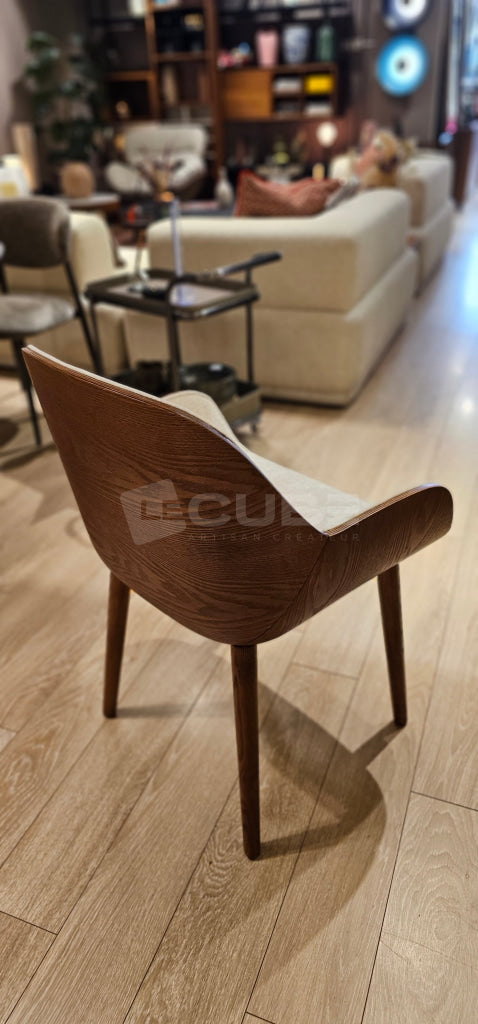 Chaise Meghan Chaise